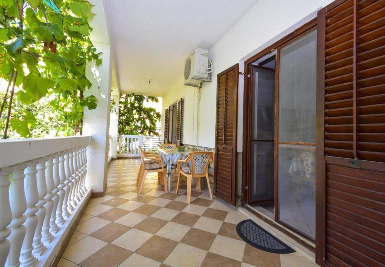 Apartments Snjeza Vodice Kültér fotó