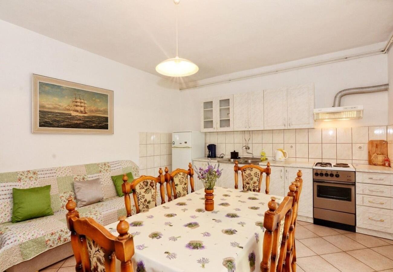 Apartments Snjeza Vodice Kültér fotó